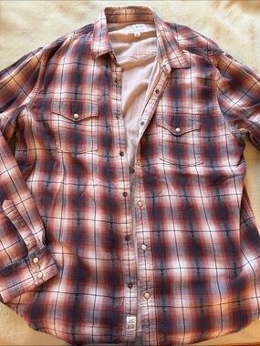 Lucky Brand Plaid Flannel Size Large Great Condition Button Down